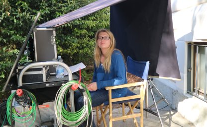 Nagrada kosobrin letos v roke tajnici režije Petri Trampuž